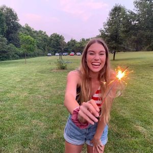 Meet your Posher, Carly